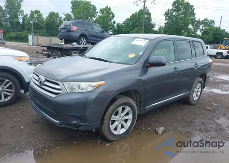 2013 Toyota Highlander из США, поврежденный, VIN 5TDZA3EH4DS037768
